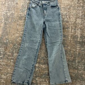 Women Levi high waisted crop flare